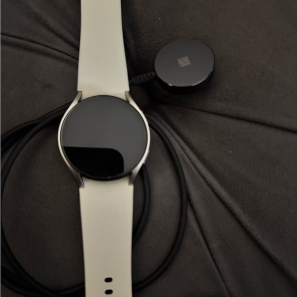 Samsung Smartwatch with Cream Band